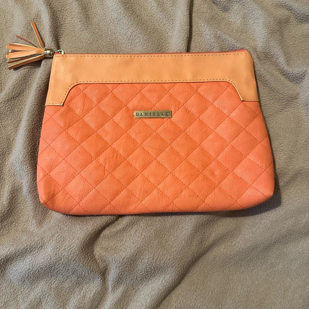 NWOT Danielle Nicole Quilted Orange Wristlet